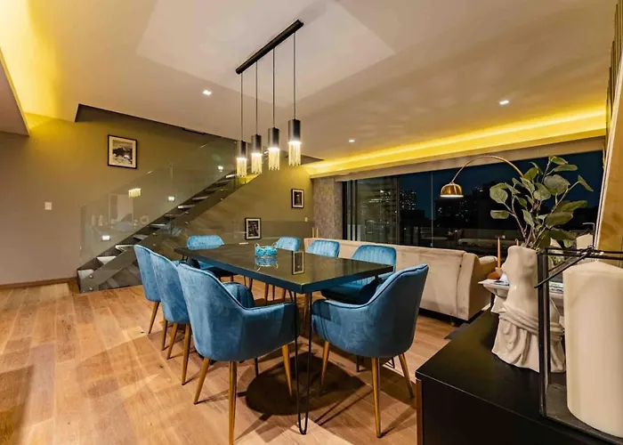 Stylish 3-level Penthouse With Private Rooftop