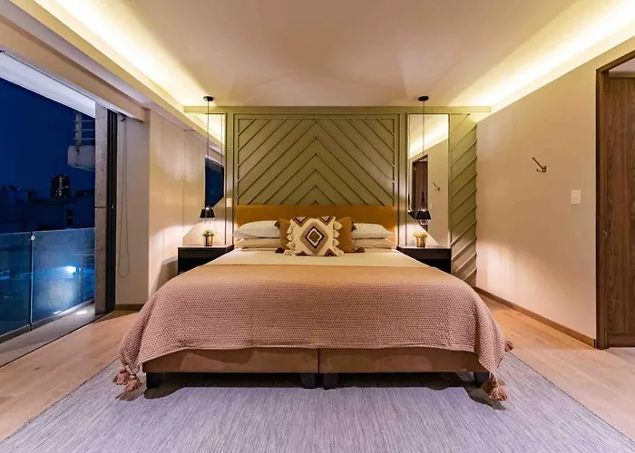 Stylish 3-level Penthouse With Private Rooftop Casa de férias *